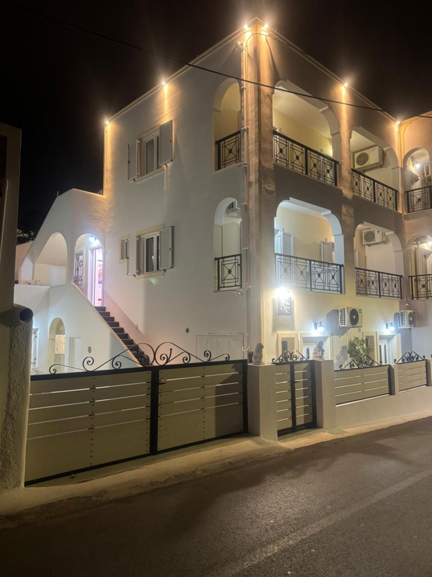 פירוסטפני Villa Tania R מראה חיצוני תמונה